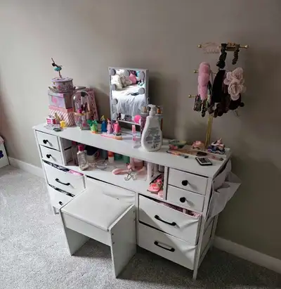 girl's vanity with stool
