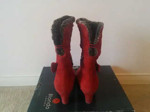 Blondo red suede leather boots 7.5 in Women's - Shoes in City of Toronto - Image 5