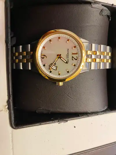 Beautiful RAYMON WEIL Luxury Authentic Freelancer 5670 watch In like new condition. Swiss made with...