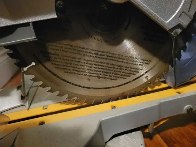 Maximum Sliding Compound Miter Saw.  in Power Tools in Mississauga / Peel Region - Image 7
