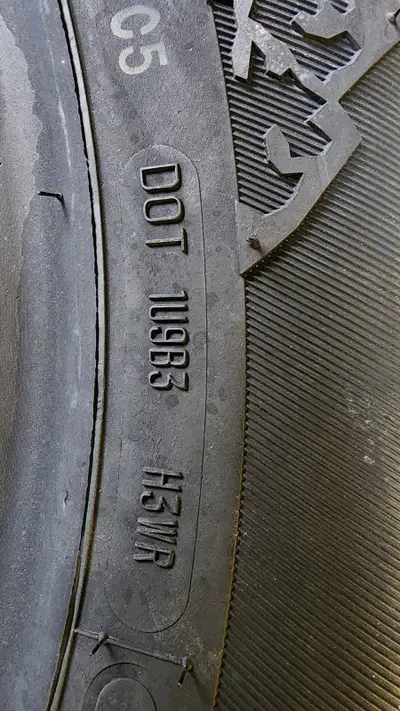 Set of 4 BRAND NEW winter tires Hercules Avalanche Sz: 215/55 R16 Thank you