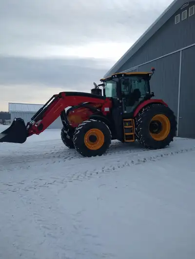 584 hours, comes with grapple (never used), 3-point hitch, triple hydraulics, 540/1000 PTO, powershi...