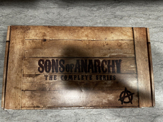 Sons of Anarchy The Complete Series Reaper Edition Box Set in CDs, DVDs & Blu-ray in Oakville / Halton Region - Image 3