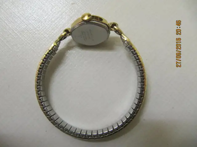 Classic Vintage Ladies Timex Gold Tone Wind Up Dress Watch 1960s in Jewellery & Watches in Mississauga / Peel Region - Image 4