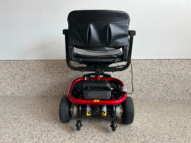 Golden Lite Rider Envy Power Chair in Health & Special Needs in Calgary - Image 4