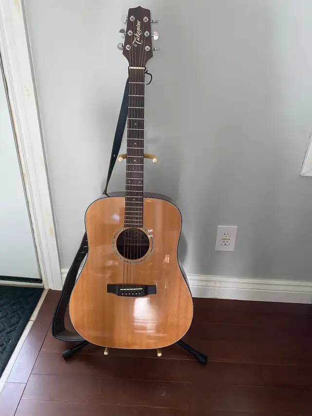 Takamine F‑340SS Japan-Made Vintage Acoustic in Guitars in Petawawa - Image 2