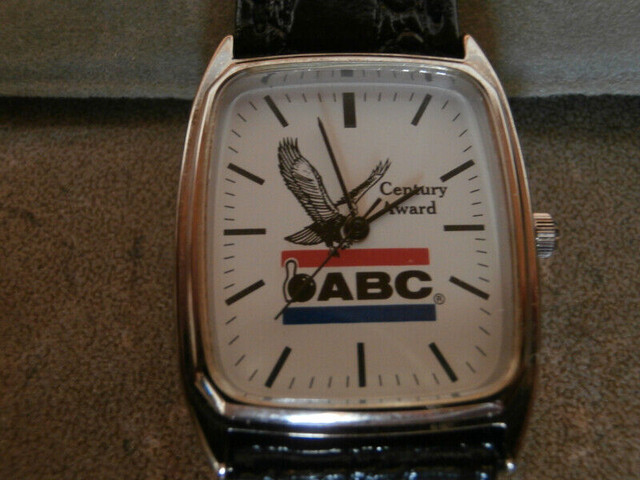 CENTURY AWARD BOWLING WATCH in Jewellery & Watches in St. Catharines - Image 2