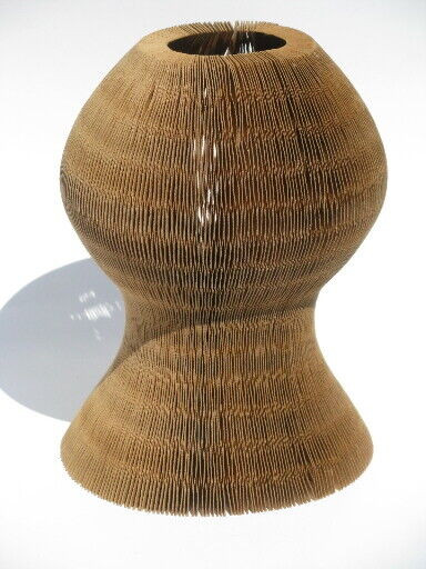 Retro eco-friendly brown paper vase becomes accordian fold flip- in Home Décor & Accents in Richmond - Image 4