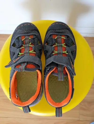 Kids size 1 Sketchers Sandals Gently used , View more
