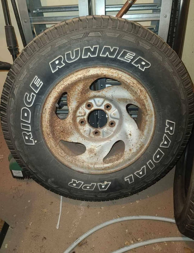 lt245-75r16 tire with rim in Tires & Rims in Moose Jaw