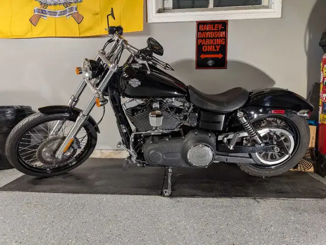 2012 Harley Davidson Dyna Wide Glide in Street, Cruisers & Choppers in Windsor Region - Image 2