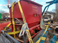 Drop spreader for your tractor,truck, bobcat, etc