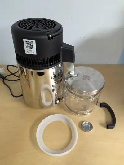 Condition - Used - good **Product Description:** The CO-Z Water Distiller is a reliable and efficien...