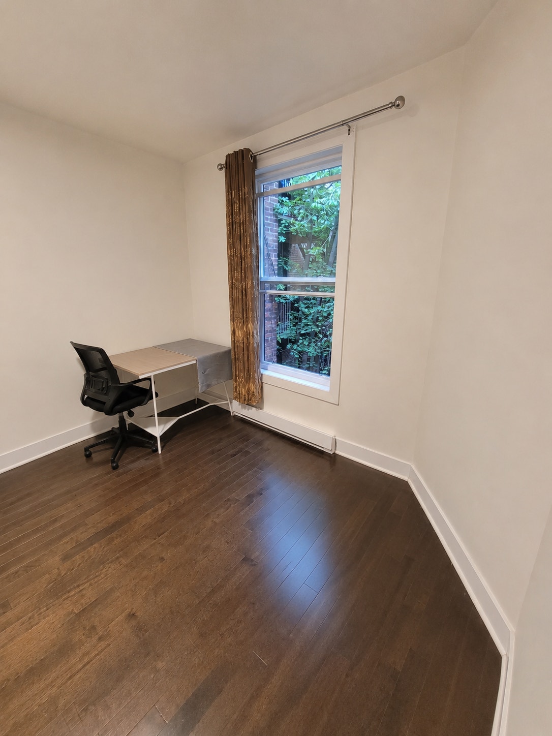 Furnished private room to rent in a townhouse for September 1st — photo 2
