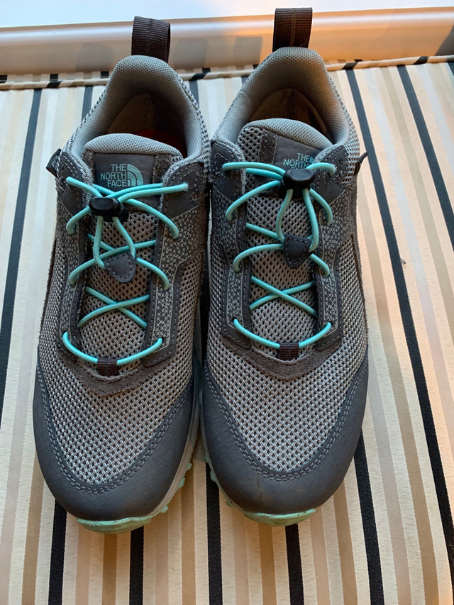 Women’s North Face hiking shoes  in Women's - Shoes in Barrie