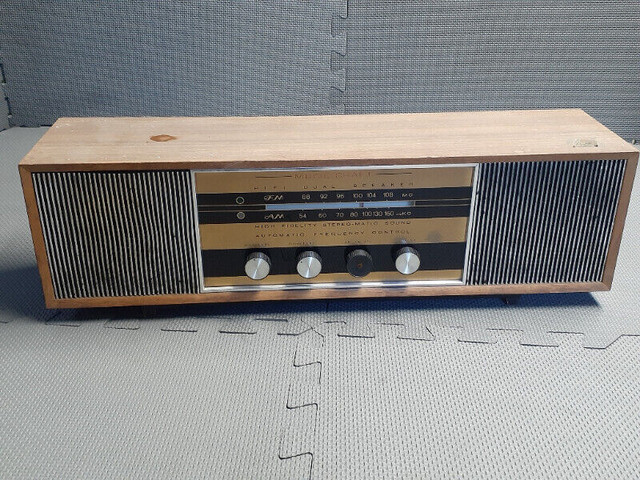 Radio Music Craft Model RG-100  #719 in Stereo Systems & Home Theatre in Gatineau