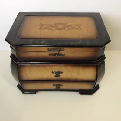 Vintage jewelry box with drawers, View more