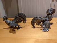 Vintage metal figurines - fighting roosters