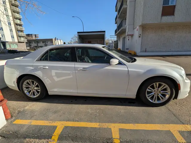 2015 Chrysler 300 S590091666442178562