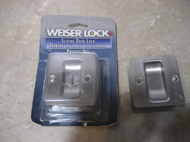 Weiser pocket door handles in Windows, Doors & Trim in Moncton - Image 2