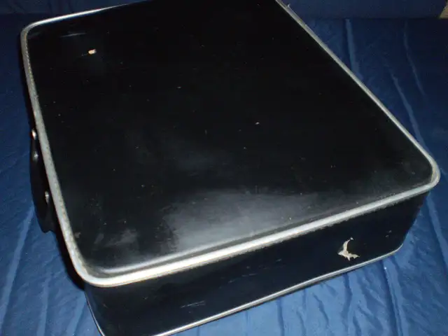 Portable Manual Typewriter, Brother Echelon 89, 1970 in Arts & Collectibles in City of Toronto - Image 6