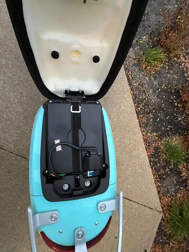 EMMO ADO Blue | Stylish Moped E-Bike | $450 OFF | Up to 100km in eBike in Mississauga / Peel Region - Image 7