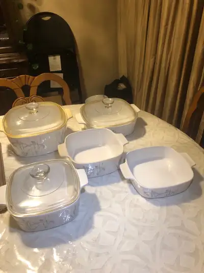 Set of 5 CorningWare baking/serving dishes, View more