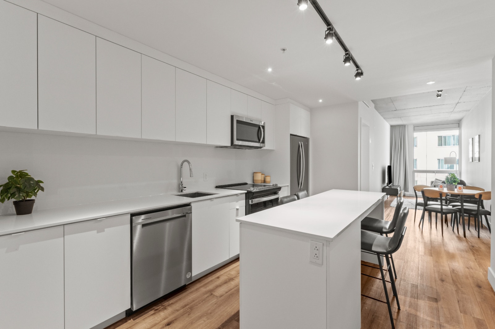 Private Room for Rent – Downtown Montreal — photo 2