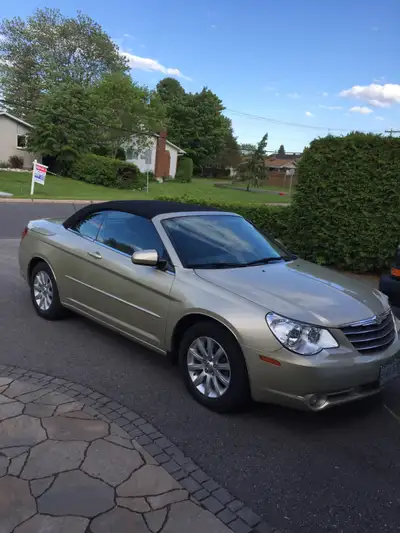 ASKING PRICE: $12,500. Excellent condition NO WINTERS MUST BE SEEN TO APPRECIATE IT I WILL NOT ANSWE...