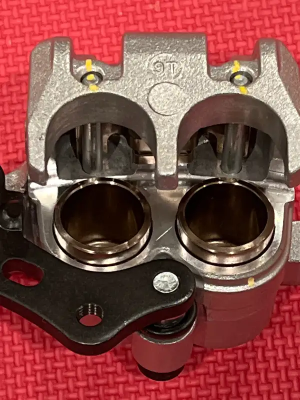 Kawasaki Ninja ex 250 Front Brake Caliper Assy. RH 43080-0062-GN in Other in Barrie - Image 4