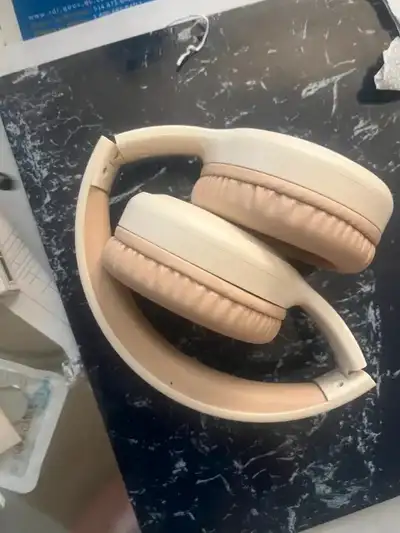 casque d'écoute sans fil Lenovo, View more