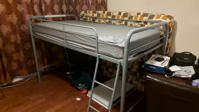 Bunkbed and mattress set $70 in Beds & Mattresses in Oakville / Halton Region - Image 2