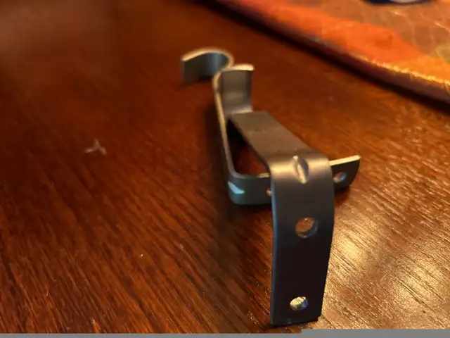 support à pôle in Home Décor & Accents in Québec City - Image 3