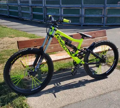 Knolly Podium Large frame Mountain bike, View more