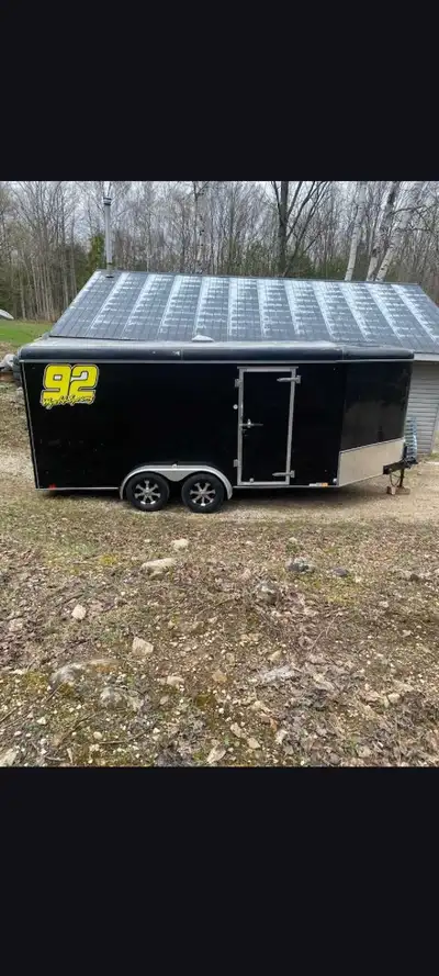 I am selling a 2014 United 7x16 enclose d trailer that features a 4ft V-nose, offering extra space a...