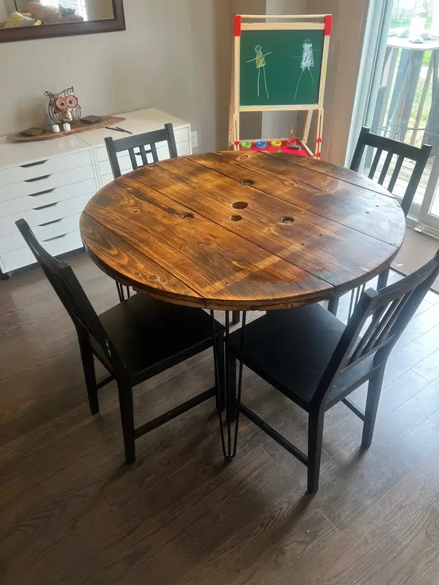 spool kitchen table in Dining Tables & Sets in Ottawa - Image 4