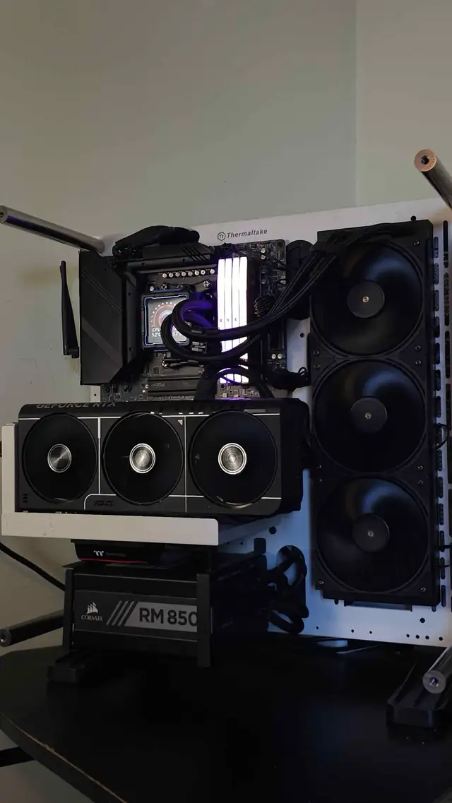 RTX 5080 / 64GB DDR5 / 7 7700X High-End Gaming PC in Desktop Computers in Mississauga / Peel Region - Image 3