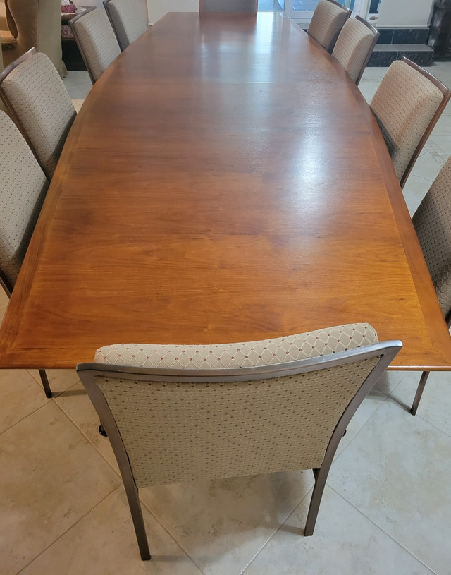Large Wood Top Dining Table / Boardroom Table - Richmond Hill in Other Tables in Markham / York Region - Image 2
