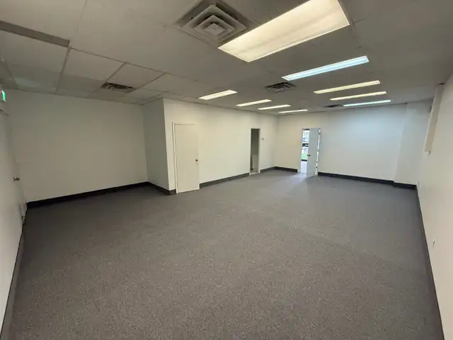 INDUSTRIAL SPACE FOR RENT AT CHESSWOOD AND SHEPPARD in Commercial & Office Space for Rent in City of Toronto - Image 7