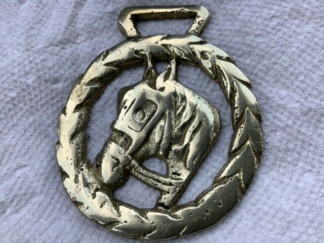Vintage Horse Brass Medallion Harness Featuring a Horse Head in Arts & Collectibles in Belleville - Image 2