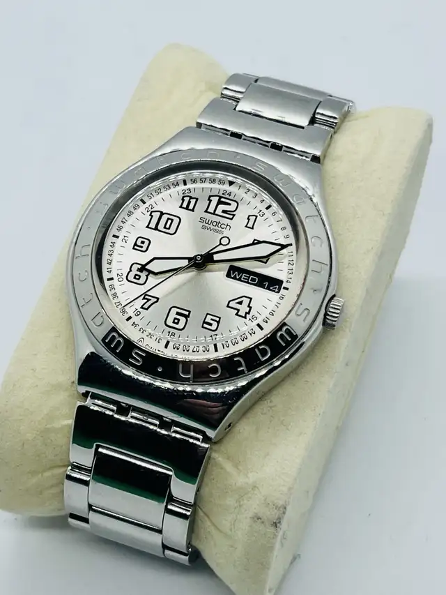 Swatch montre in Jewellery & Watches in City of Montréal - Image 3