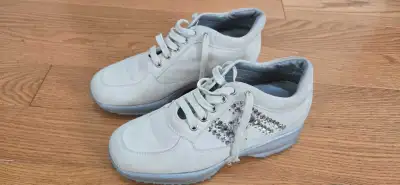 Rarely worn Italian made HOGAN ladies shoes, View more