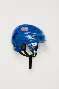 Nick Cousins ​​- Blue Bauer Helmet (Season 2020)