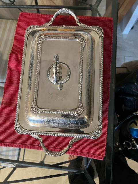 Vintage Silver Serving Dish in Arts & Collectibles in Mississauga / Peel Region