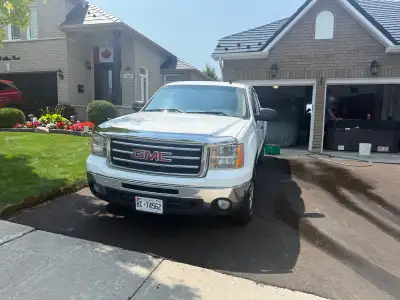 Hi I’m selling my 2013 sierra 1500 2wd Nice truck, ac works Rebuilt trans at 235 5.3 V8 Comes with w...