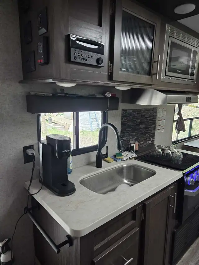 2018 Grey Wolf Cherokee 19SM in Travel Trailers & Campers in Kingston - Image 10
