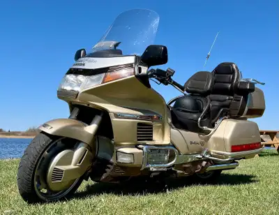 1991 Honda Goldwing Interstate GL1500 Stitching coming undone on the top of the passenger backrest a...