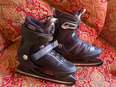 Two pairs of ice skates in great condition. One is size 8.5 and the other one size 10.5. Asking $ 10...