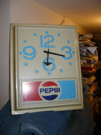 Horloge murale de marque Pepsi mécanisme made in Germany