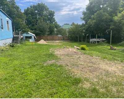 This property is located in the small village of Lansdowne, ON in the municipality of TLTI. 1107 Pri...